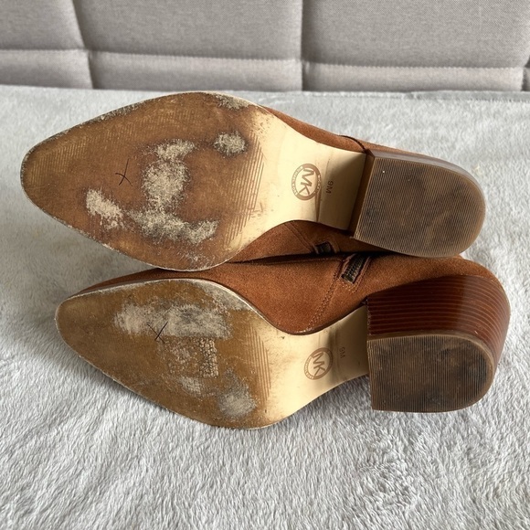 Michael Kors Tan Suede Ankle Booties Boots Size 9M - Picture 7 of 10